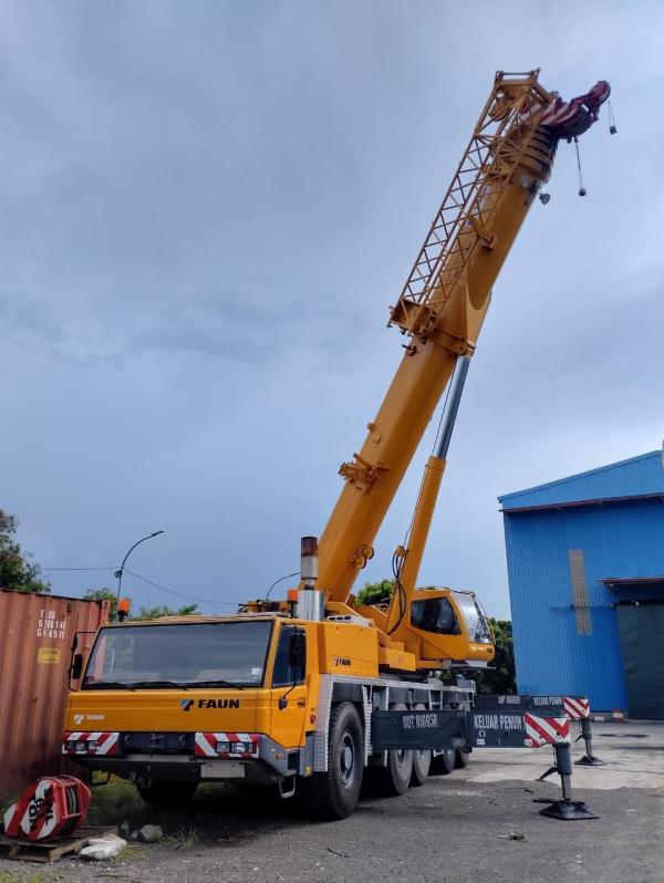 ALL TERRAIN CRANE ATF 160G-5